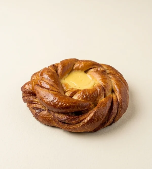 Nudo de canela con crema