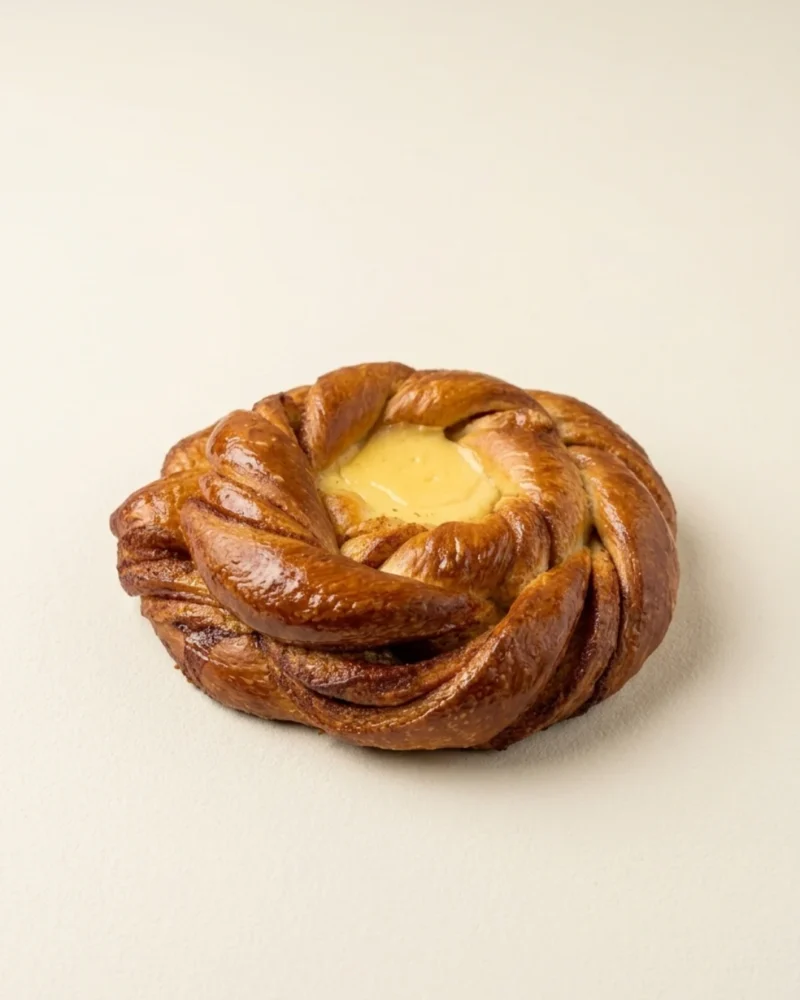 Nudo de canela con crema